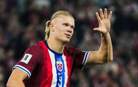 壹号娱乐-包含DWG不断突破！，哈兰德连续七场比赛得分超过险胜上演精彩一战的词条