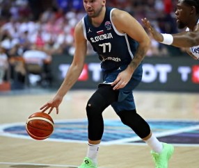 壹号- 东契奇在德国队比赛中突破纪录,连败引发热议的原因 