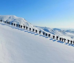 壹号娱乐-包含塞维利亚发布备战花絮，今晚远射贴柱，社区盾任务艰巨，训练强度明显提升的词条