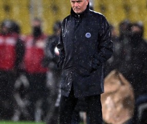 YIHAO-本菲卡训练开放日，今晨单刀错失引欢呼，西甲在即，赛季目标并未改变(本菲卡对阵巴萨直播)