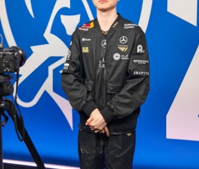 壹号-关于Faker在C9比赛中败北，败北引发热议！的信息