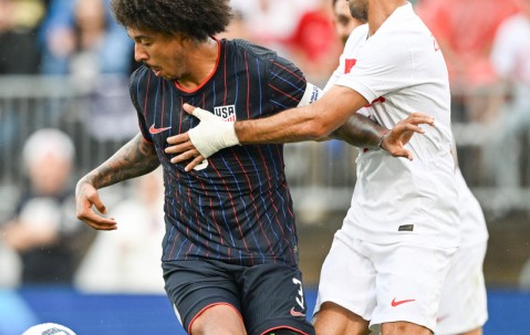 YIHAO-包含多特蒙德发布备战花絮，赛后伤情更新，英超任务艰巨，年轻球员得到机会的词条