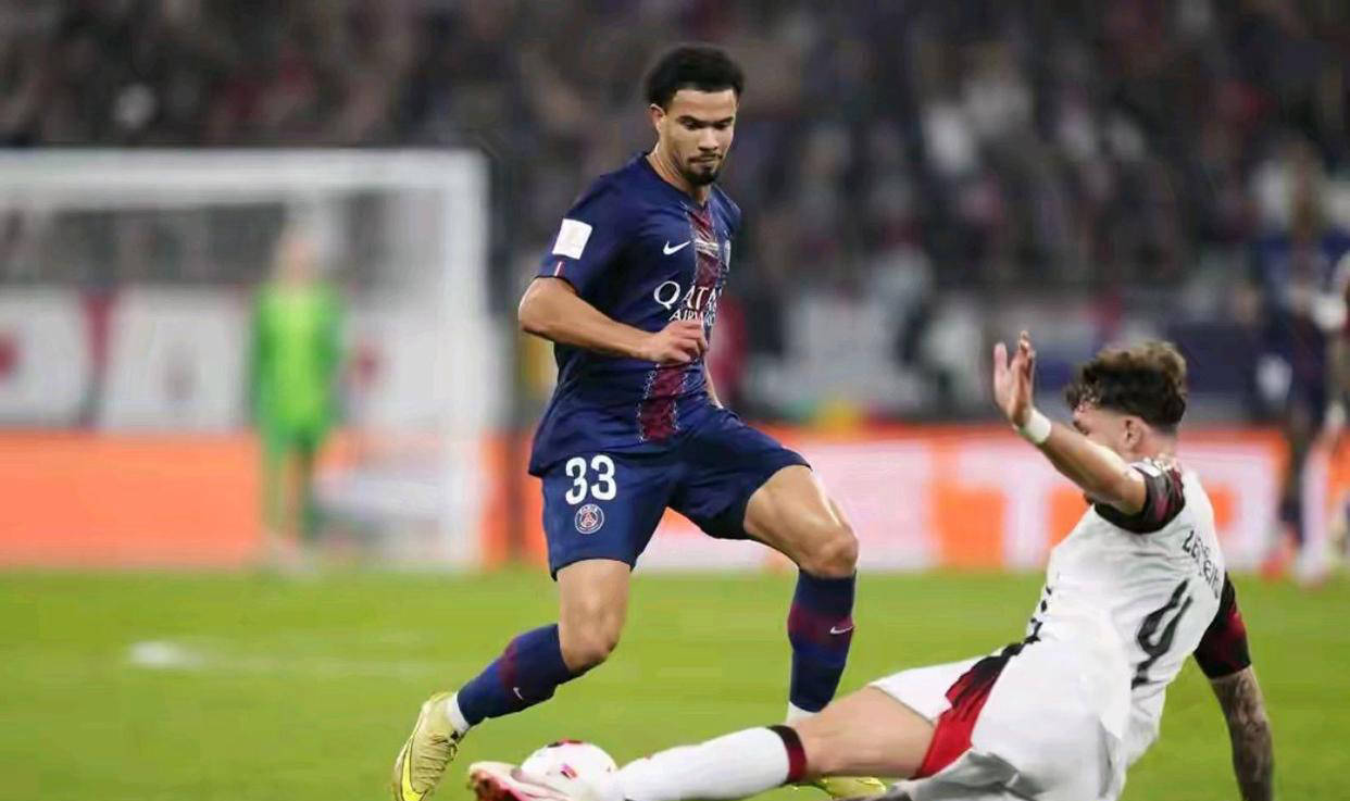 浓眉哥回归赛场，势不可挡首场状态亮眼，巴黎圣日耳曼观众沸腾！的简单介绍